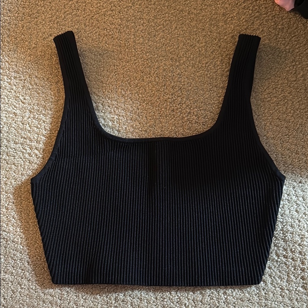Babaton Black Ribbed Crop Tank Top